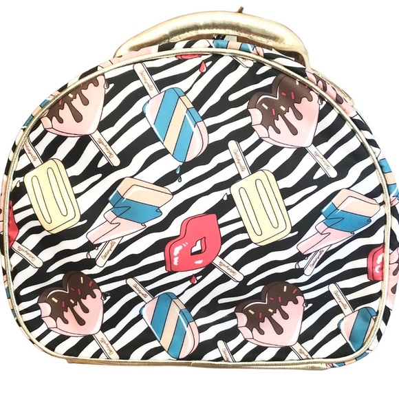 Betsy Johnson Makeup/Travel Bag, Popsicles, Size 9.5” X 7.5” X 3.5” - Picture 10 of 12